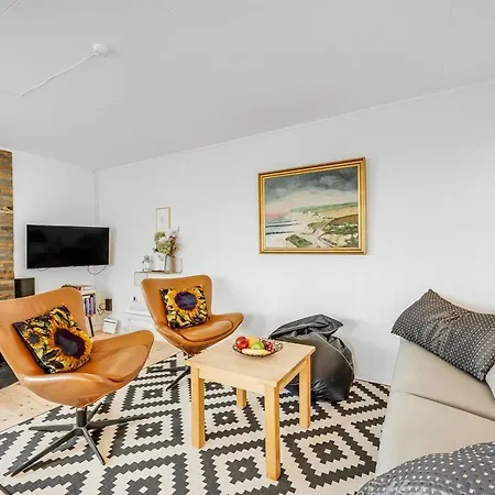 Villum - 50m From The Sea By Interhome *