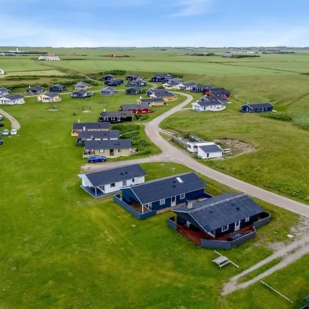 Villum - 50m From The Sea By Interhome *